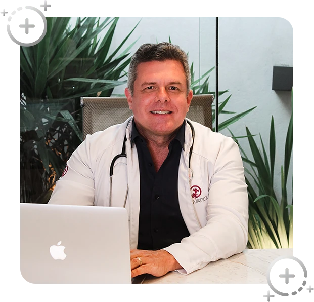 Dr. Fábio Rieger, médico responsável pelo implante hormonal na Clínica Motivation em Joinville